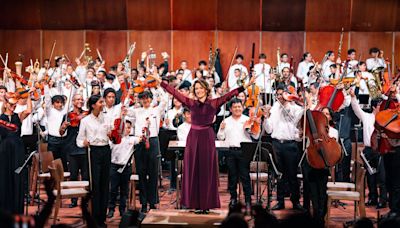 Alondra de la Parra convierte el Caribe mexicano en el epicentro de la música de orquesta