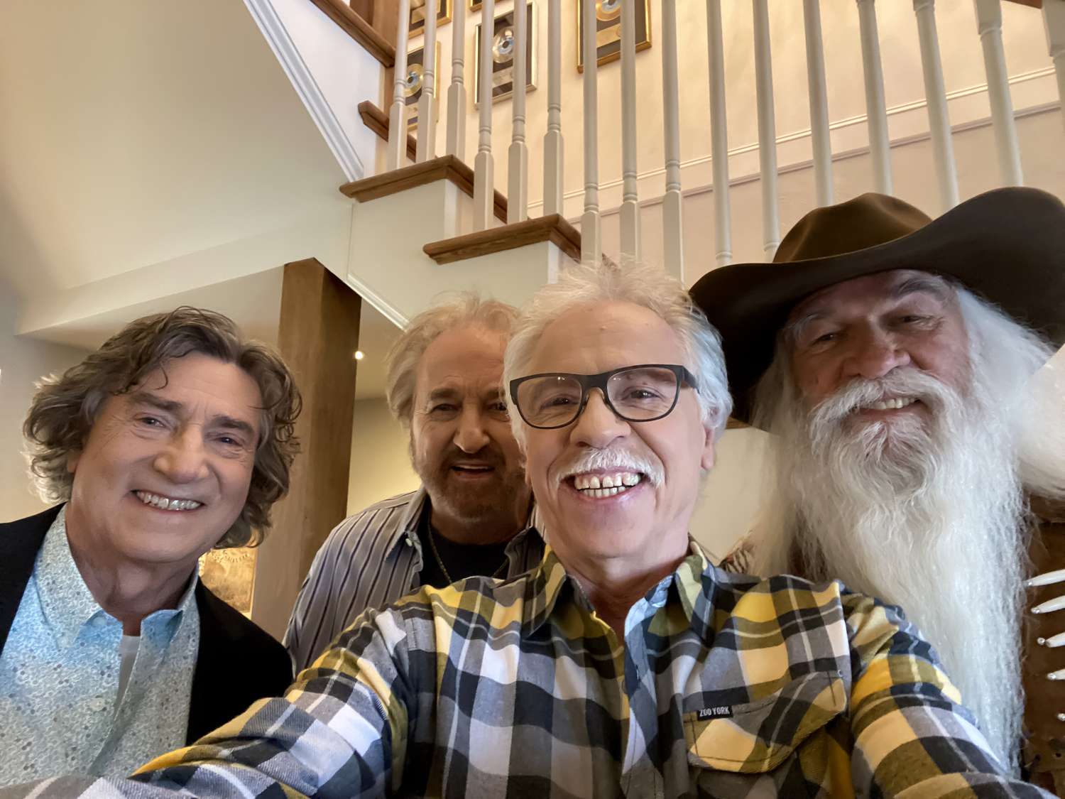 Watch The Oak Ridge Boys’ Emotional Tribute To Joe Bonsall