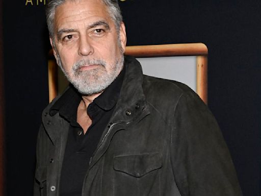 George Clooney pide que Biden se retire de la contienda