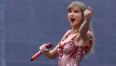 Taylor Swift claims top five spots on Irish charts