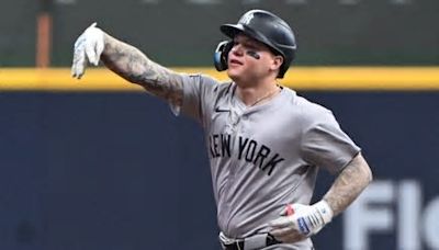 Yankees hit four home runs in 15-3 wire-to-wire win over Brewers