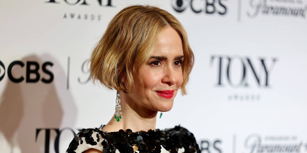 Actress Sarah Paulson’s $1.8M mobile home in ‘America’s priciest trailer park’