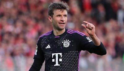 FC Bayern: Thomas Müller sorgt mit Video von seinem Schritt für Lacher