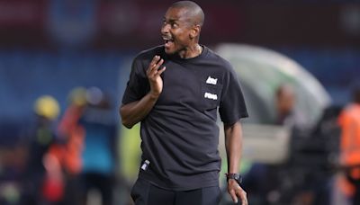 Mamelodi Sundowns coach Rhulani Mokwena explains reason behind asking for 1000 passes - 'This comes from Johan Cruyff's book' | Goal.com South Africa