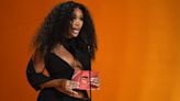 SZA Is In Control Of The Charts With A Record Deal That Pays Her A Massive Revenue Percentage