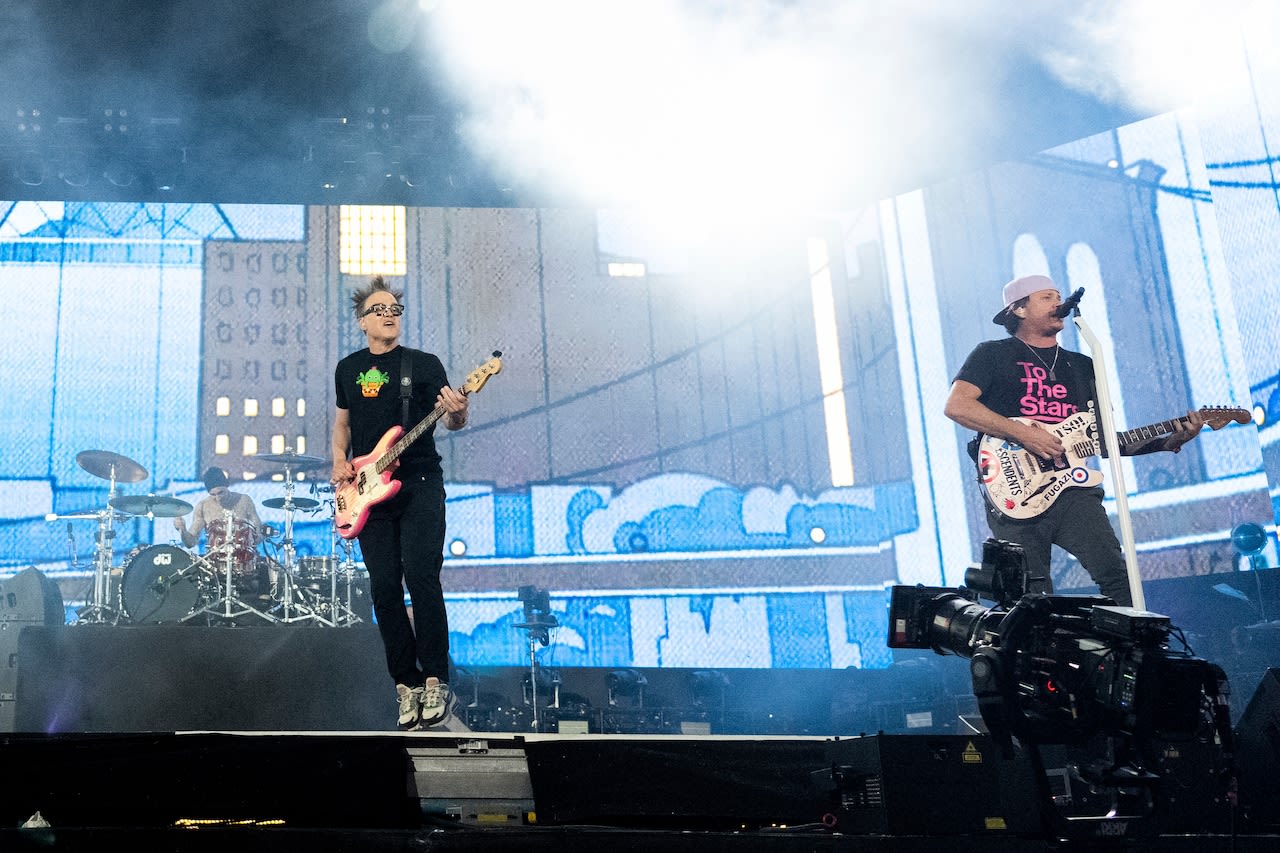 Blink 182 last-minute tickets to Fenway Park show as low as $32