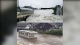有片／暴雨狂襲挪威！房屋遭捲撞上橋樑 大壩潰堤沖毀道路