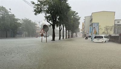 累積降雨量2200毫米！藍白粉卻諷高雄淹水災情 呂秋遠轟：連人性都沒有