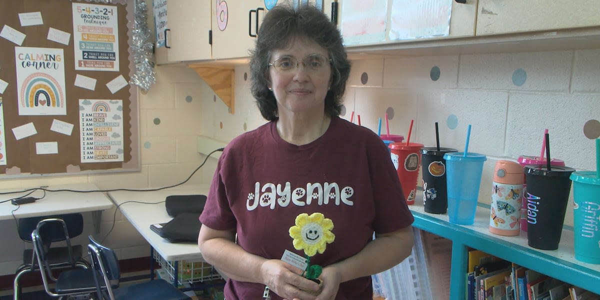 Elementary school custodian crochets 550 flowers for each student’s mom on Mother’s Day