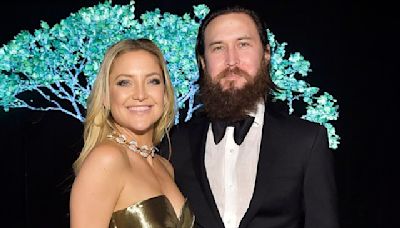 Why Kate Hudson Says Being an Aries with 'Butterfly Feet' Makes Her and Gemini Fiancé Perfect Coworkers (Exclusive)