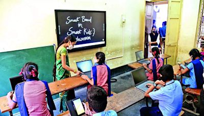 373 more government schools to have English-medium classes