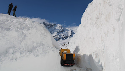 56 Years After Air Force Plane Crash Over Rohtang Pass, Mortal Remains Of 4 Soldiers Found