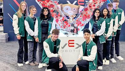 Ola Robotics Team Takes Top 10 At World Event