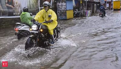 Heavy rains lash Kerala, orange and yellow alerts sounded across multiple districts