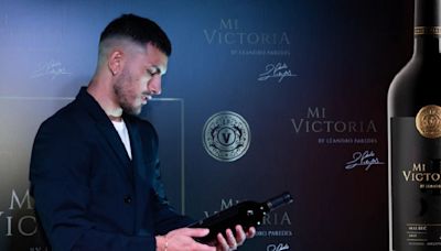 Así es el vino que presentó en un evento top Leandro Paredes en Mendoza