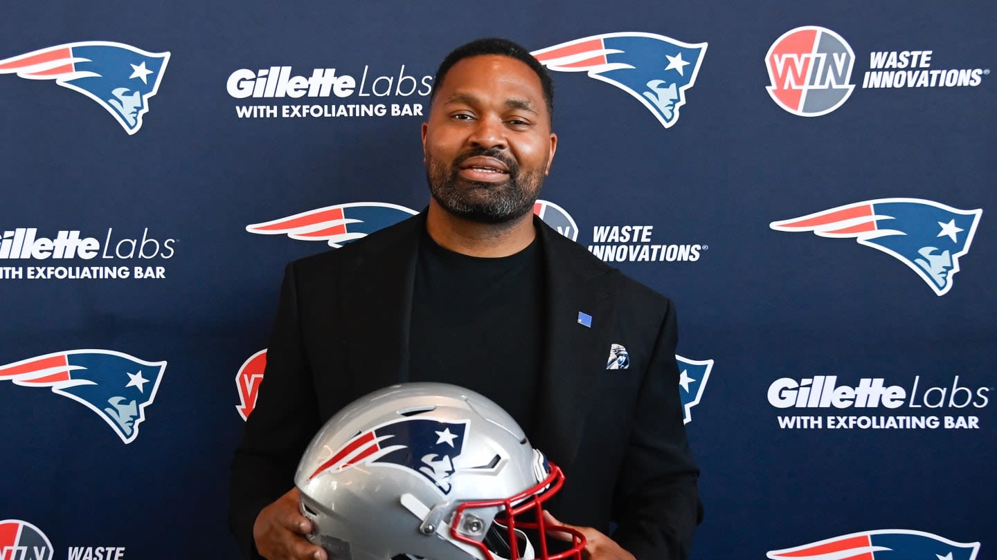 Patriots Coach Jerod Mayo Gives Frank Assessment of Drake Maye at Rookie Minicamp