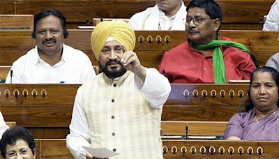 Lok Sabha adjourned twice over verbal duel between ex-Punjab CM Charanjit Singh Channi and MoS Ravneet Singh Bittu