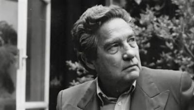 Libros, fotos, negativos, muebles: el acervo de Octavio Paz a 26 años de su muerte