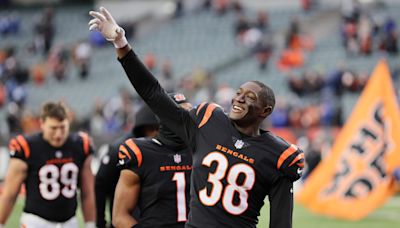 Bengals make roster moves before training camp