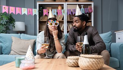 Reason Millennial struggles to find 'courage' to invite friends to birthday