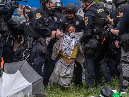 Police raid UVa encampment, arrest anti-war protesters