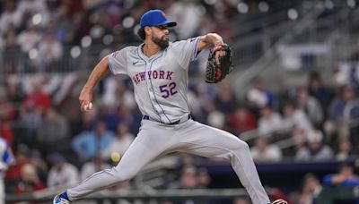 Deadspin | Mets officially release RHP Jorge Lopez, C Omar Narvaez