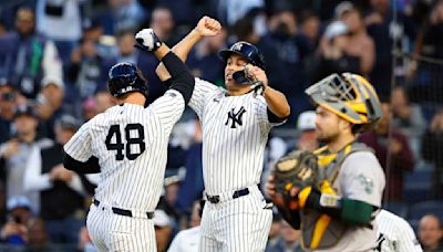 Rizzo's 2-run homer in 4-run first leads Yankees over Athletics 4-3