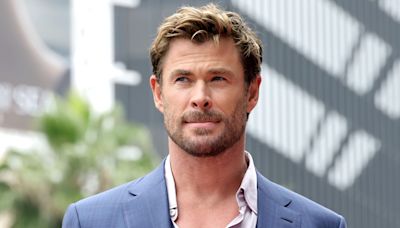 La impactante imagen de Chris Hemsworth saltando desde un acantilado en Mallorca