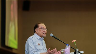 PM Anwar: New scheme won’t mean automatic promotions for underperforming, undisciplined teachers