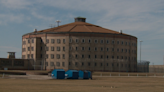 Illinois plans to tear down, rebuild Stateville prison