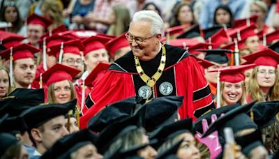 North Carolina State University chancellor announces plan to retire