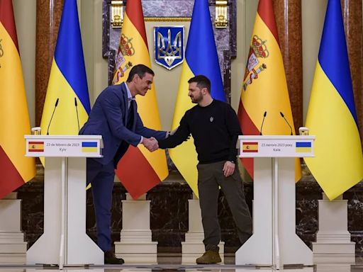 El Rey y Sánchez reciben este lunes a Zelenski, de visita en España