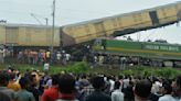 At least 15 die in Indian train crash in West Bengal