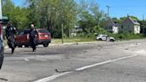 2 Detroit police officers injured in crash after being T-boned
