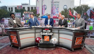 College Gameday Crew Makes Picks for Tennessee vs. NC State