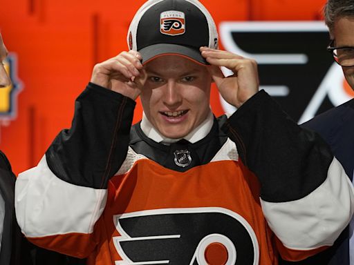 Russian prospect, NHL 1st-round pick Matvei Michkov signs with Philadelphia Flyers