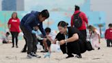 OC Coastkeeper hosts beach cleanup for Kids Ocean Day