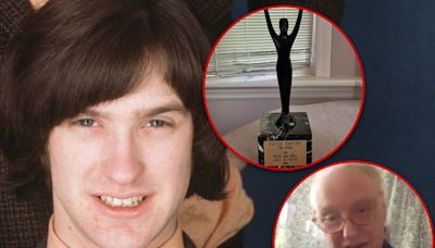 Kinks' Dave Davies Willing to Trade Guitar for Missing HOF Trophy Posted on eBay