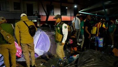 Desalojo de campamento migrante en Plaza Giordano Bruno