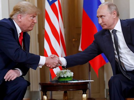 Trump ‘asked Putin for advice’ about whether the US should help arm Ukraine