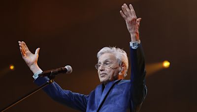 Los hermanos Caetano Veloso y María Bethania ofrecen su primer concierto juntos en 46 años