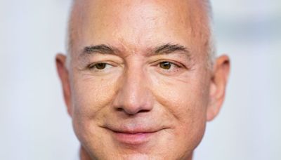 Saiba quanto Jeff Bezos ganha por dia