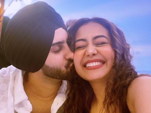 Neha Kakkar to divorce Rohanpreet Singh after 4 years of marriage? Singer's husband makes BIG claim