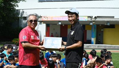 高雄Attackers先鋒女子足球隊「校園關懷列車公益活動」 開進河堤國小