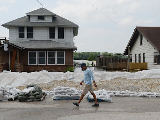 Storms, flash flooding forecasted across Missouri, Governor declares state of emergency