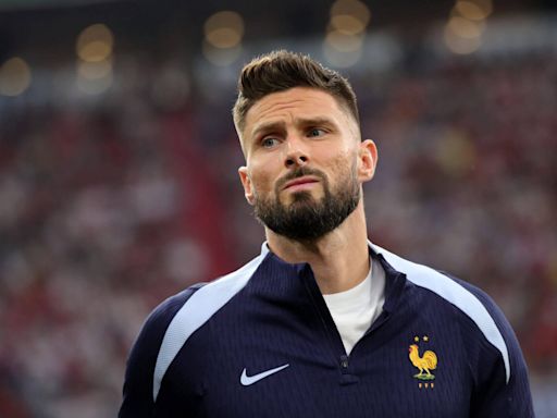 Giroud officially announces retirement from international football