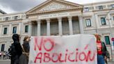 Trastazo del PSOE en el Congreso: se queda solo en la ley contra el proxenetismo
