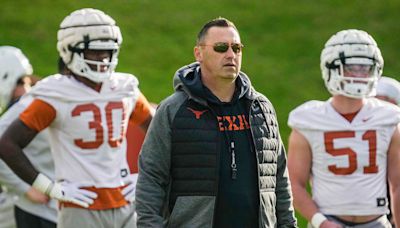 Texas Longhorns' Steve Sarkisian Praises TE Room, Reveals His 'Pleasant Surprise'