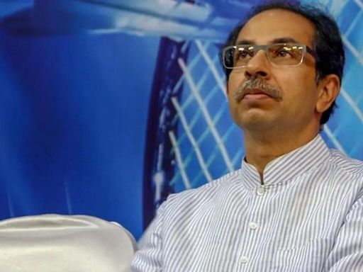 Uddhav Thackeray victim of betrayal, says Swami Avimukteshwaranand Saraswati