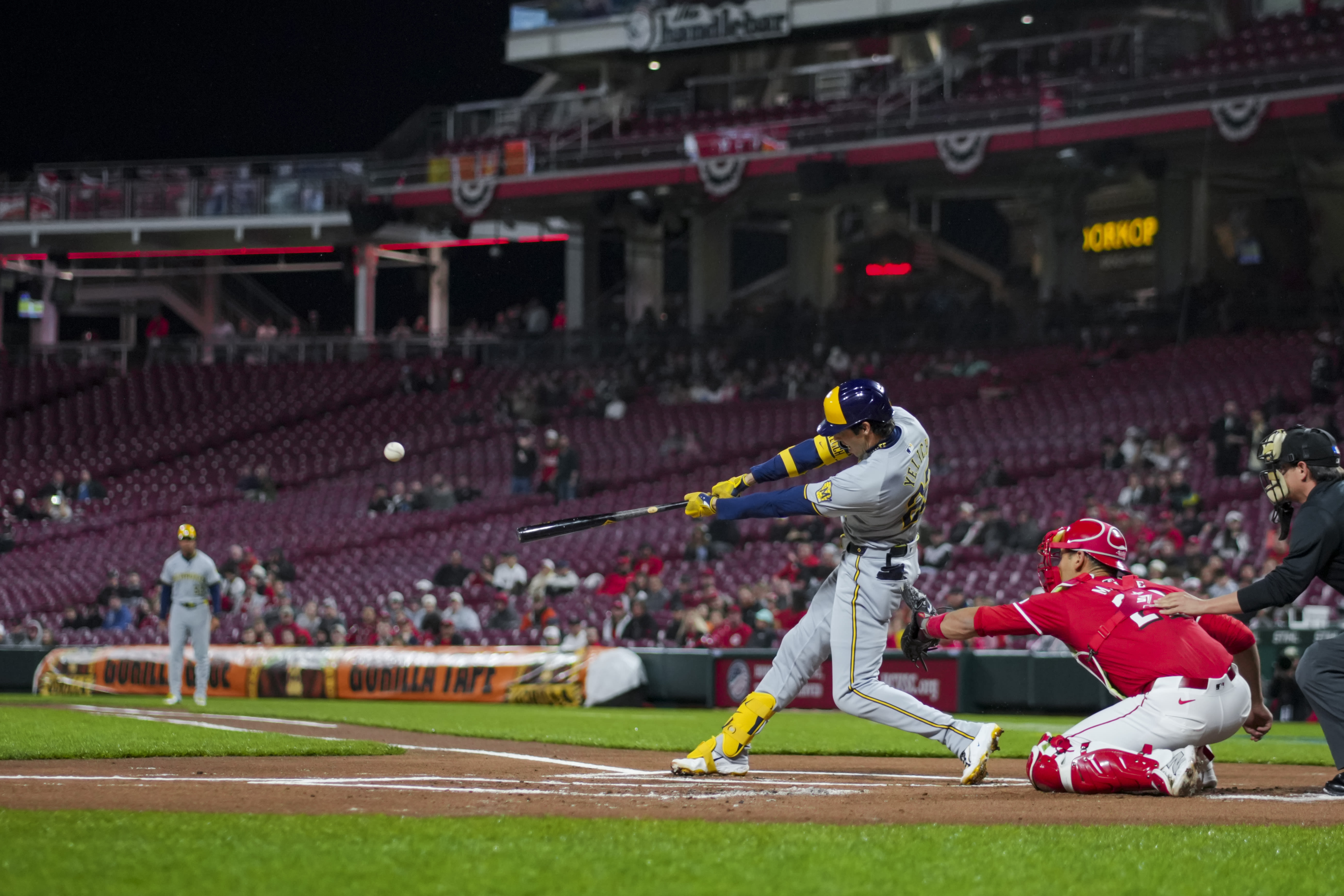 Milwaukee Brewers activate outfielder Christian Yelich from 10-day injured list